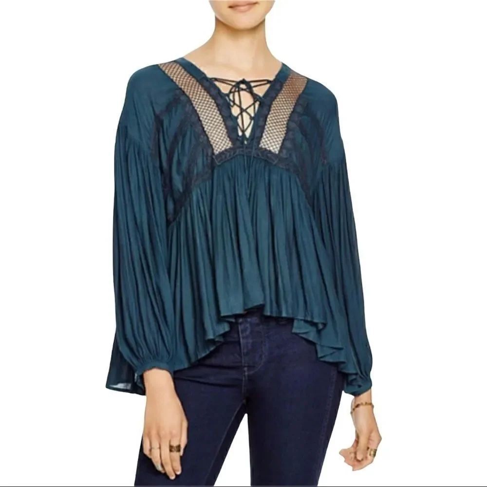 Free People Don’t Let Go Top in the Size XS in Dark Teal Green Color